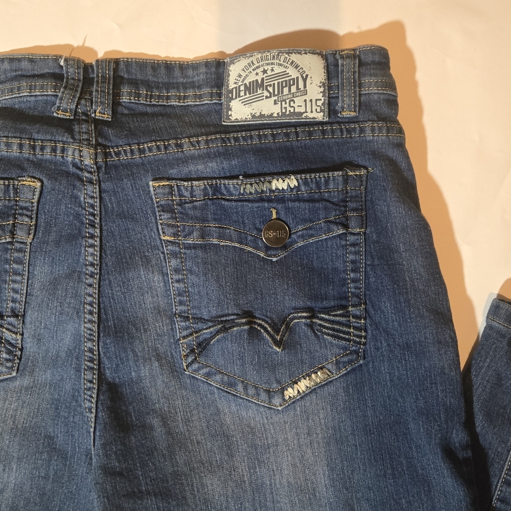 Men's Blue Jeans - Picture 3 of 5